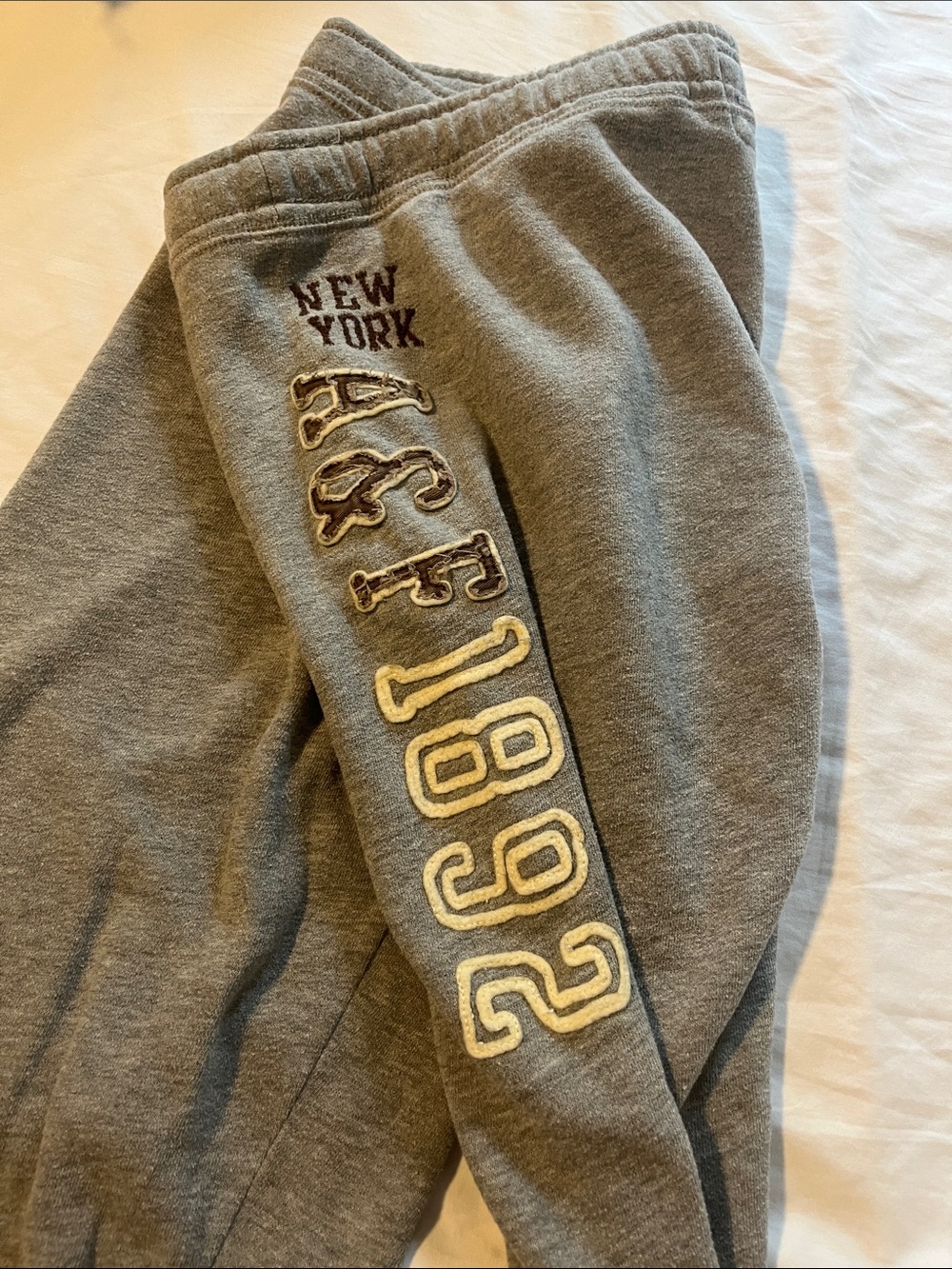 Kids Gray Sweatpants with Appliqué New York 1992